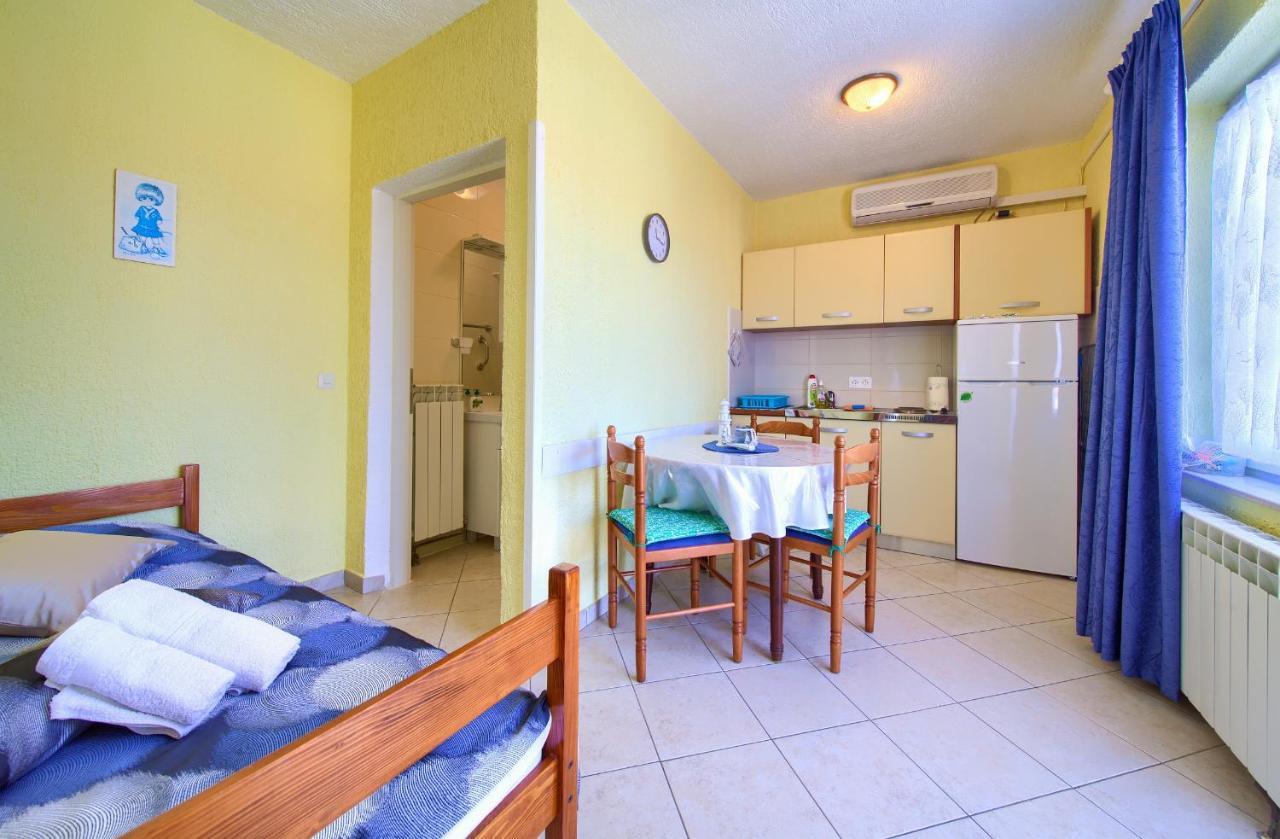 Stella Apartmani Malinska Samoborska 9 Exterior foto